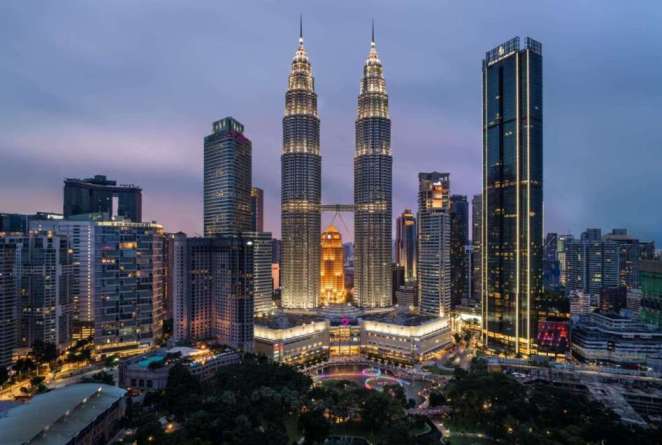 Malaysia | Top 10 best country to work and live in 2021